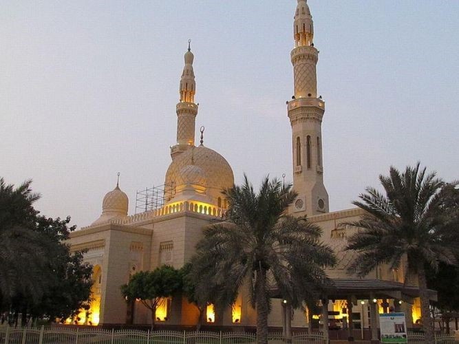 مسجد القبلتين المدينه المنوره